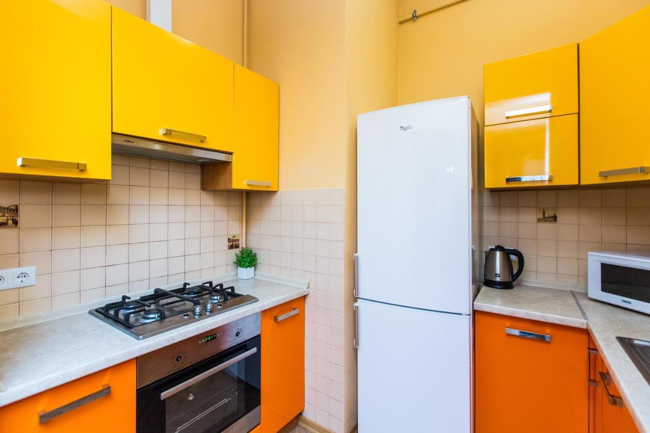 Avangard Qn Romana 26 Apart Lviv Exterior photo